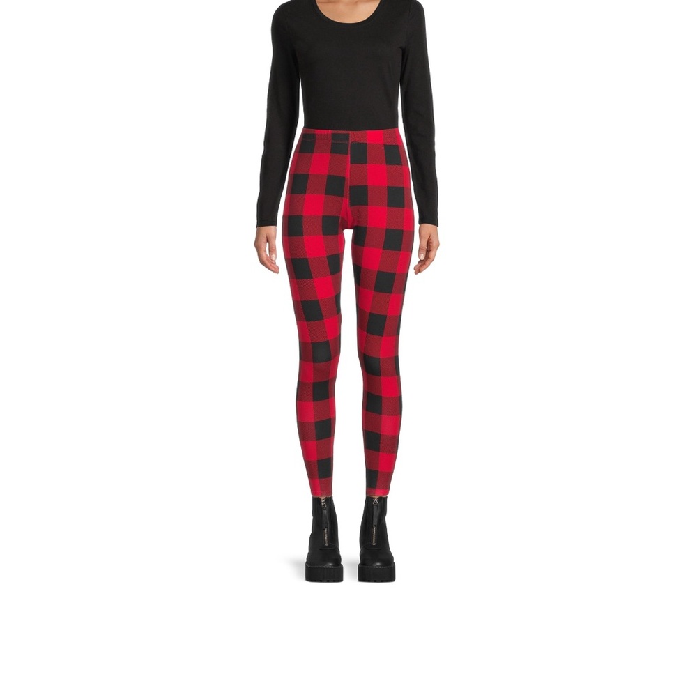 Buffalo Plaid Holiday Spirit on my leggings Look in my closet for others
